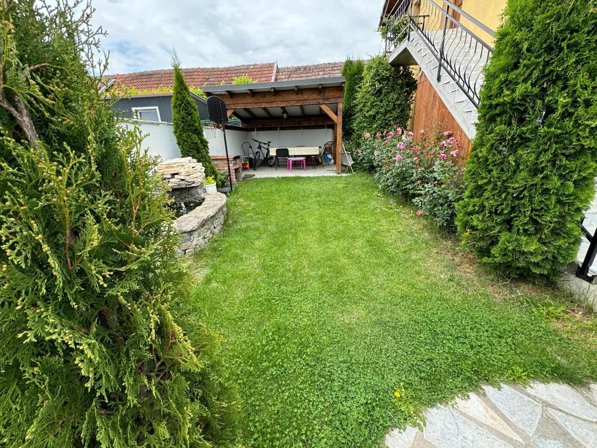Отель Casa Smarald Turda Noua Экстерьер фото